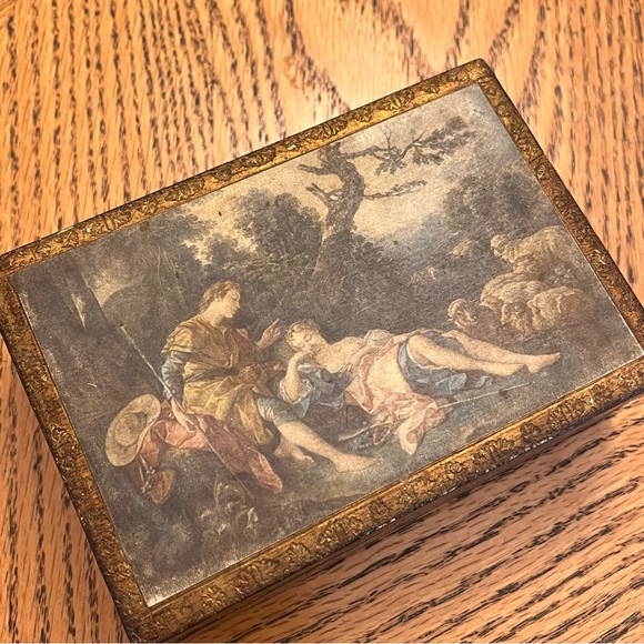 Vintage Italian Florentine Gilded Mini handmade Wooden Trinket Vanity Box - Picture 1 of 10